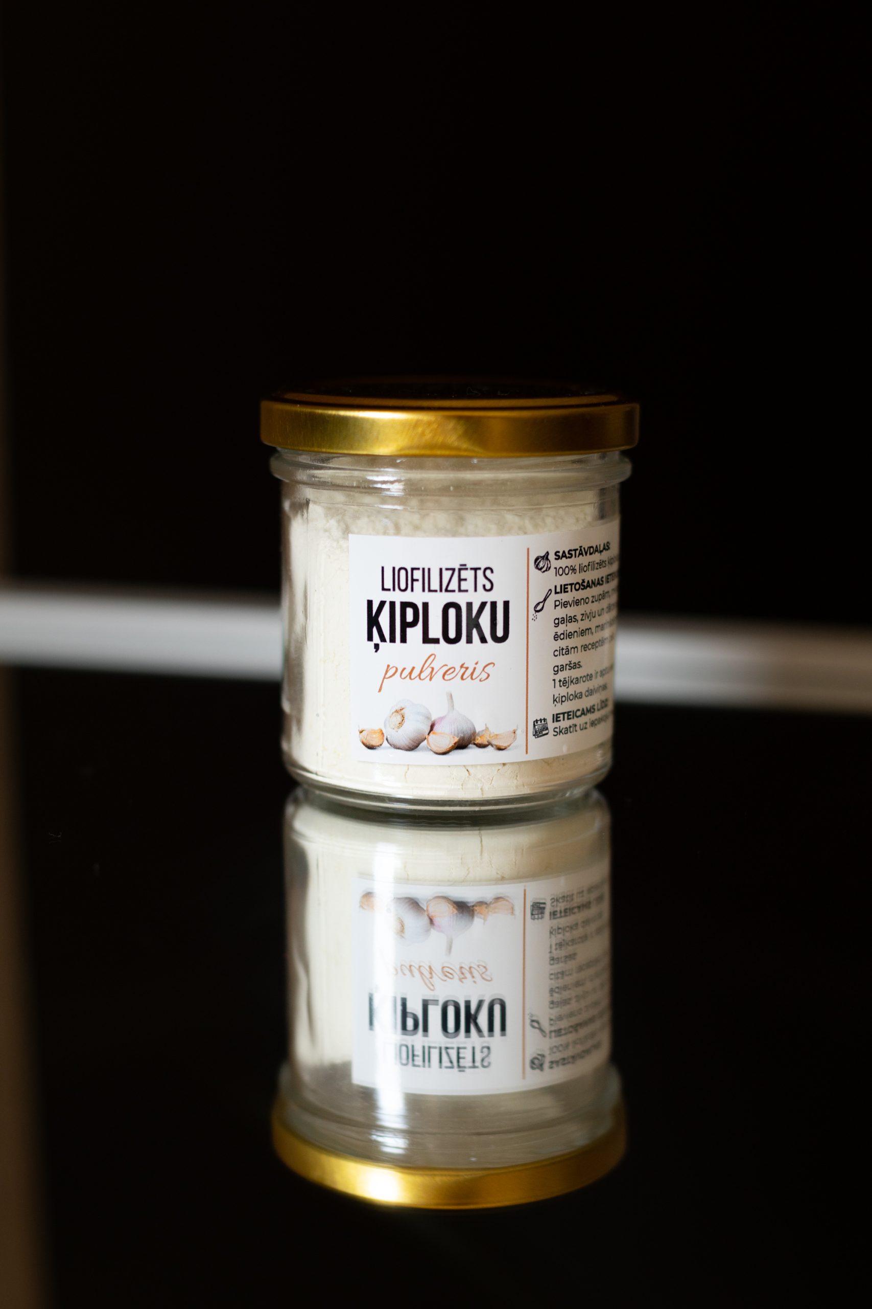 Liofilizētu ķiploku pulveris