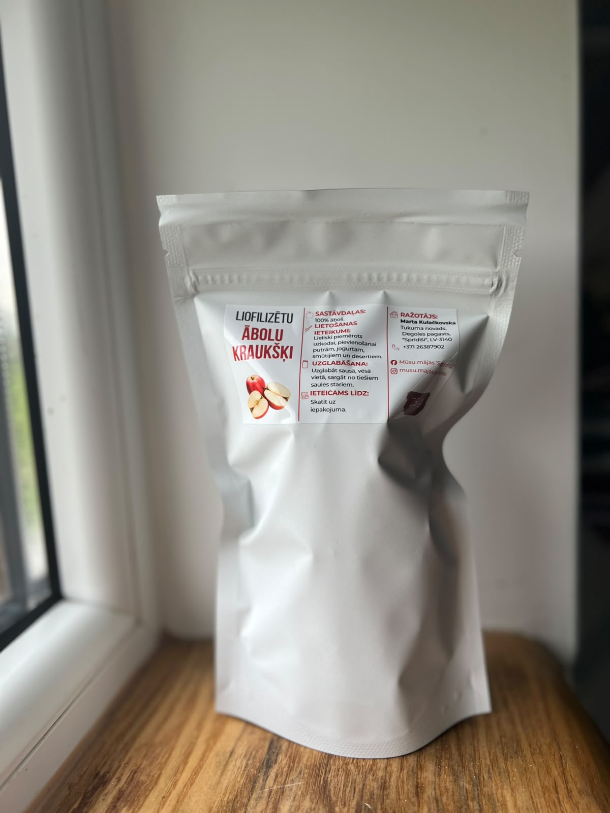 Liofilizēti ābolu kraukšķi – 25 g - Image 2